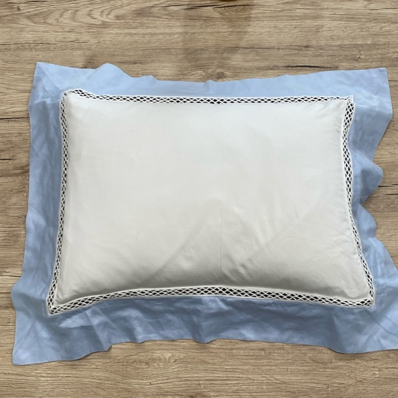BELLINO decorative pillow in baby blue and white 100 Italian cotton